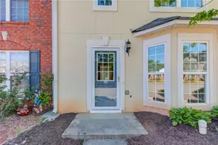 2776 Valley Green Dr, Gainesville, GA 30504 - Photo 3