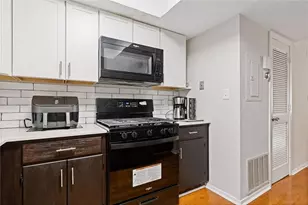 740 Anderson Walk, Marietta, GA 30062 - Photo 9