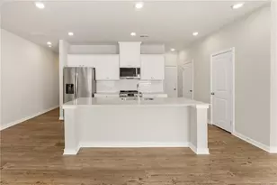 2011 Underwood Dr, Lawrenceville, GA 30043 - Photo 5
