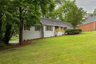 4736 Bridgewater Dr SW, Lilburn, GA 30047 - Photo 49