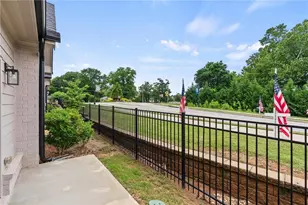 5209 Noble Vlg Wy, Lilburn, GA 30047 - Photo 25