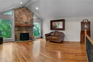 310 Saddle Creek Cir, Roswell, GA 30076 - Photo 9