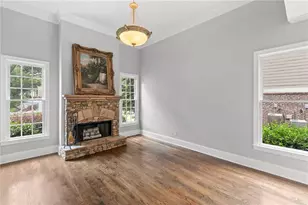 302 Beech Tree Hollow, Sugar Hill, GA 30518 - Photo 5