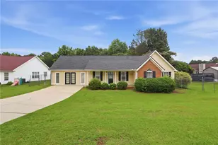 11190 Knotty Pine Pl, Hampton, GA 30228 - Photo 1