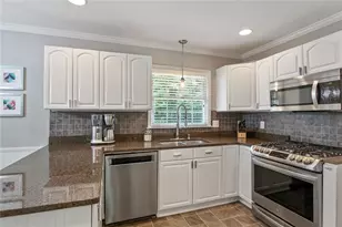 90 Bonnie Ln NE, Sandy Springs, GA 30328 - Photo 9