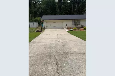 1208 Golden Circle SW, Lilburn, GA 30047 - Photo 3