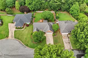220 Stepping Stone Dr, Alpharetta, GA 30004 - Photo 37