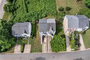 136 Bridge View Dr, Marietta, GA 30066 - Photo 5