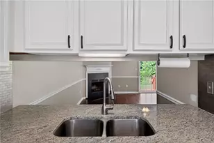 136 Bridge View Dr, Marietta, GA 30066 - Photo 17