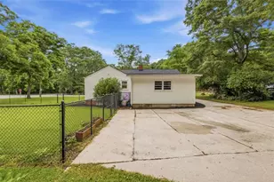 186 S Forest Ave S, Social Circle, GA 30025 - Photo 7