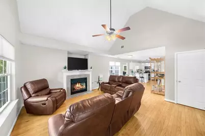 300 Cobb Court, Hampton, GA 30228 - Photo 9