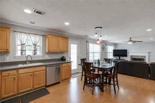 3662 Bay Cove Ct, Loganville, GA 30052 - Photo 17