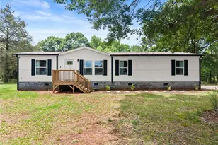 4046 Holly Springs Rd, Gillsville, GA 30543 - Photo 1