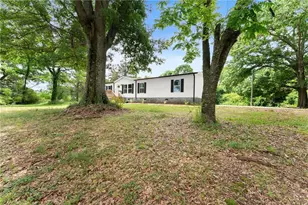 4046 Holly Springs Rd, Gillsville, GA 30543 - Photo 5