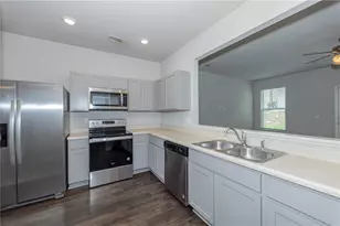 6137 Rockaway Rd, Atlanta, GA 30349 - Photo 9