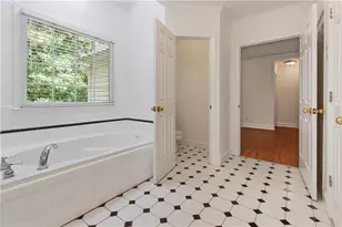 1593 Walkway Ct SW, Lilburn, GA 30047 - Photo 39