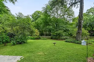 2447 Hunting Valley Dr, Decatur, GA 30033 - Photo 29