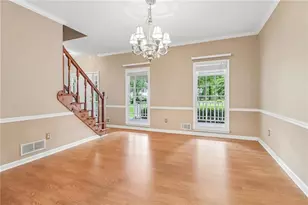 8215 Stonebrook Ct, Cumming, GA 30040 - Photo 5