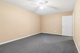 8215 Stonebrook Ct, Cumming, GA 30040 - Photo 29