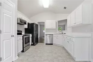65 Williams Ct, Hoschton, GA 30548 - Photo 11