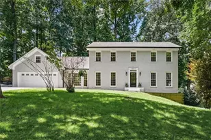 1511 Summerset Dr, Dunwoody, GA 30338 - Photo 1
