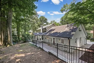 1511 Summerset Drive, Dunwoody, GA 30338 - Photo 51