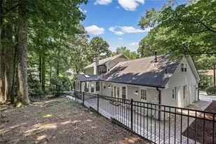 1511 Summerset Dr, Dunwoody, GA 30338 - Photo 51