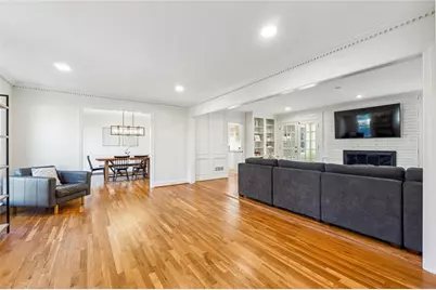 1511 Summerset Drive, Dunwoody, GA 30338 - Photo 5