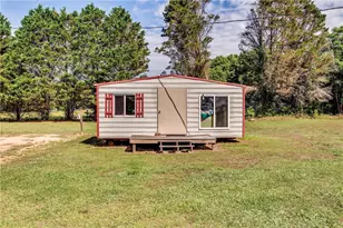 1021 Broughton Ln, Newborn, GA 30056 - Photo 9