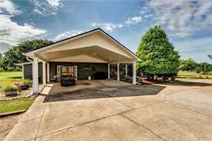1021 Broughton Ln, Newborn, GA 30056 - Photo 3