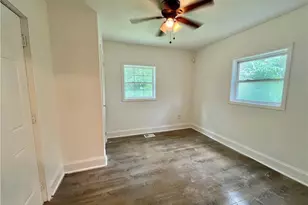 2015 Chicago Ave NW, Atlanta, GA 30314 - Photo 9
