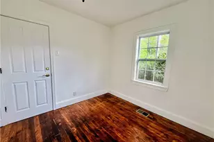 2015 Chicago Ave NW, Atlanta, GA 30314 - Photo 5