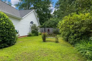 7019 Valley Forge Dr, Flowery Branch, GA 30542 - Photo 11