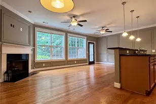 2847 Jordan Oaks Ln, Decatur, GA 30033 - Photo 5