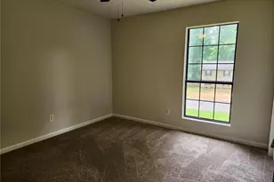 1367 Fairview Trail, Lawrenceville, GA 30043 - Photo 11