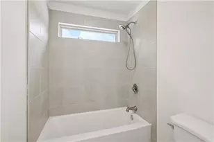 3135 Stonegate Dr SW, Atlanta, GA 30331 - Photo 9