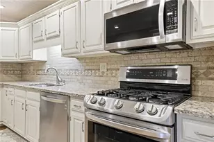4967 Willow Creek Dr, Woodstock, GA 30188 - Photo 17