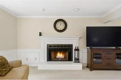4967 Willow Creek Drive, Woodstock, GA 30188 - Photo 9
