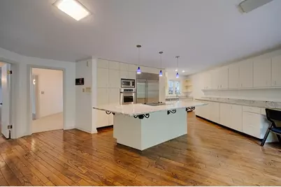 130 Huntcliff Point NE, Sandy Springs, GA 30350 - Photo 11