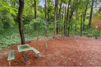 2104 Defoors Mill Drive NW, Atlanta, GA 30318 - Photo 35