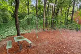 2104 Defoors Mill Dr NW, Atlanta, GA 30318 - Photo 35