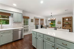 2104 Defoors Mill Dr NW, Atlanta, GA 30318 - Photo 15