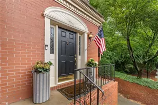 2104 Defoors Mill Dr NW, Atlanta, GA 30318 - Photo 3