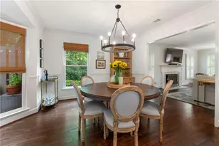 2104 Defoors Mill Dr NW, Atlanta, GA 30318 - Photo 11