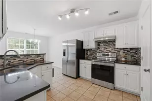 2810 Beech Tr, Braselton, GA 30517 - Photo 7