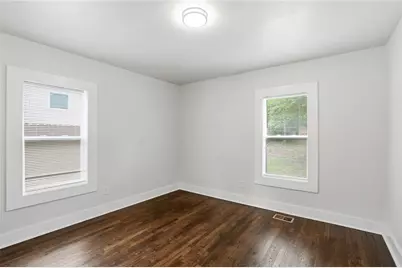 2719 Blount St, East Point, GA 30344 - Photo 9