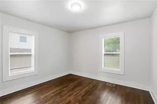2719 Blount St, East Point, GA 30344 - Photo 9