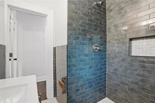 2719 Blount St, East Point, GA 30344 - Photo 11