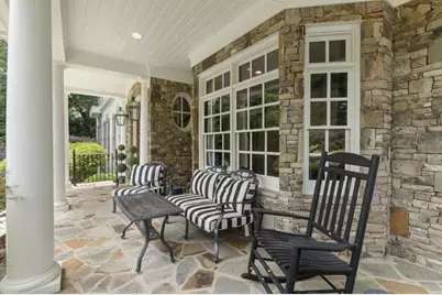 5290 London Drive, Atlanta, GA 30327 - Photo 5