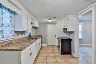 6320 Temple St, Lithia Springs, GA 30122 - Photo 9